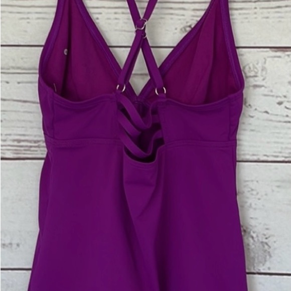 NWOT! Beautiful strappy ATHLETA tankini in vibrant purple - Picture 3 of 7